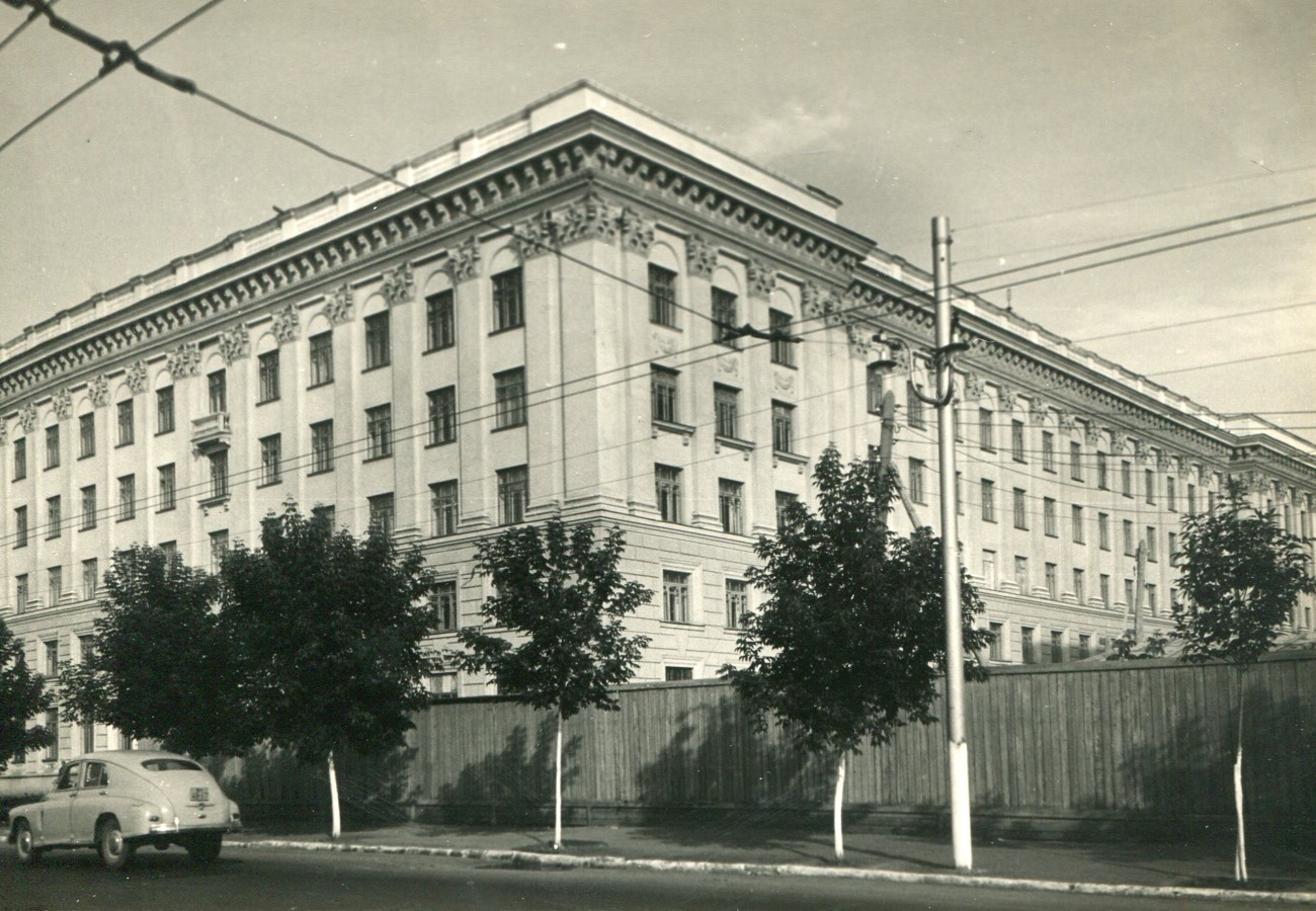 Здание Гидротехникума, Самарская площадь, Самара, 1955 г