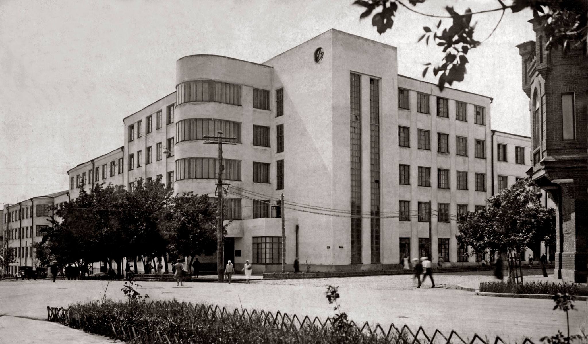 Здание управления внутренних дел сразу после постройки, ул. Куйбышева, Самара