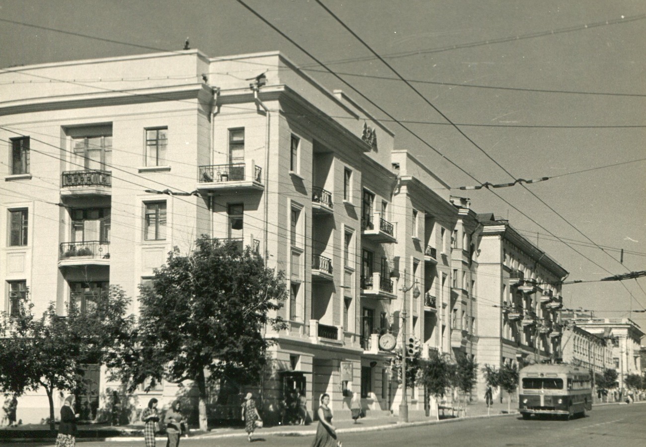 Жилой дом на углу Ленинградской и Самарской, Самара, 1955 г